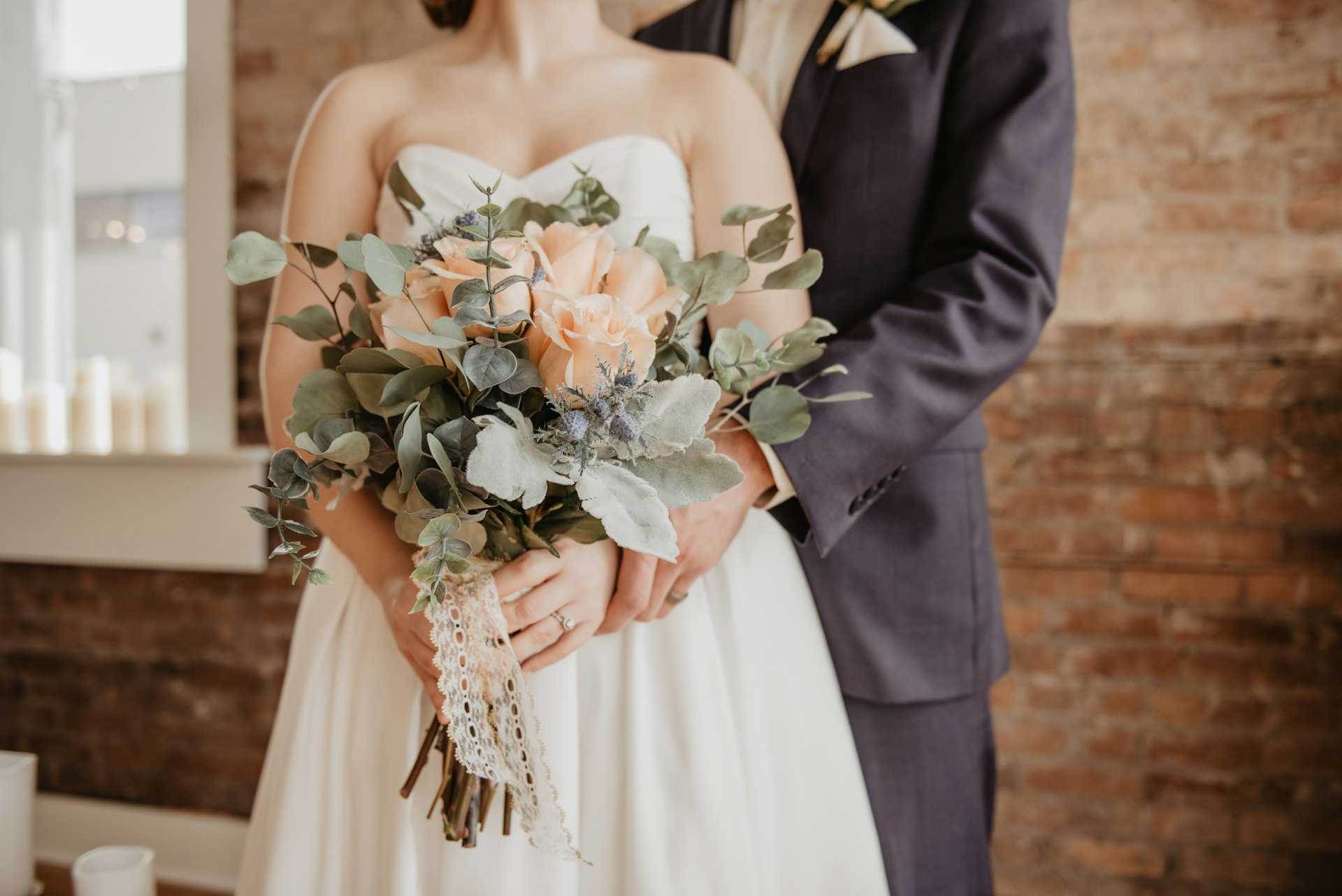 Beautiful floral arrangements at an elevated Connecticut wedding